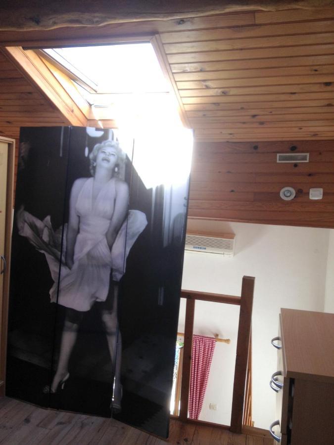 Studio Avec Piscine Privee Jardin Clos Et Wifi A Saint Jean D'Angely Εξωτερικό φωτογραφία